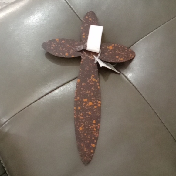 Cross - Picture 2 of 3